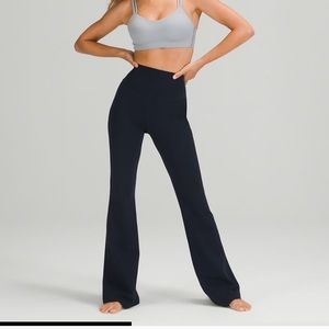 Lululemon groove super high-rise flare pant